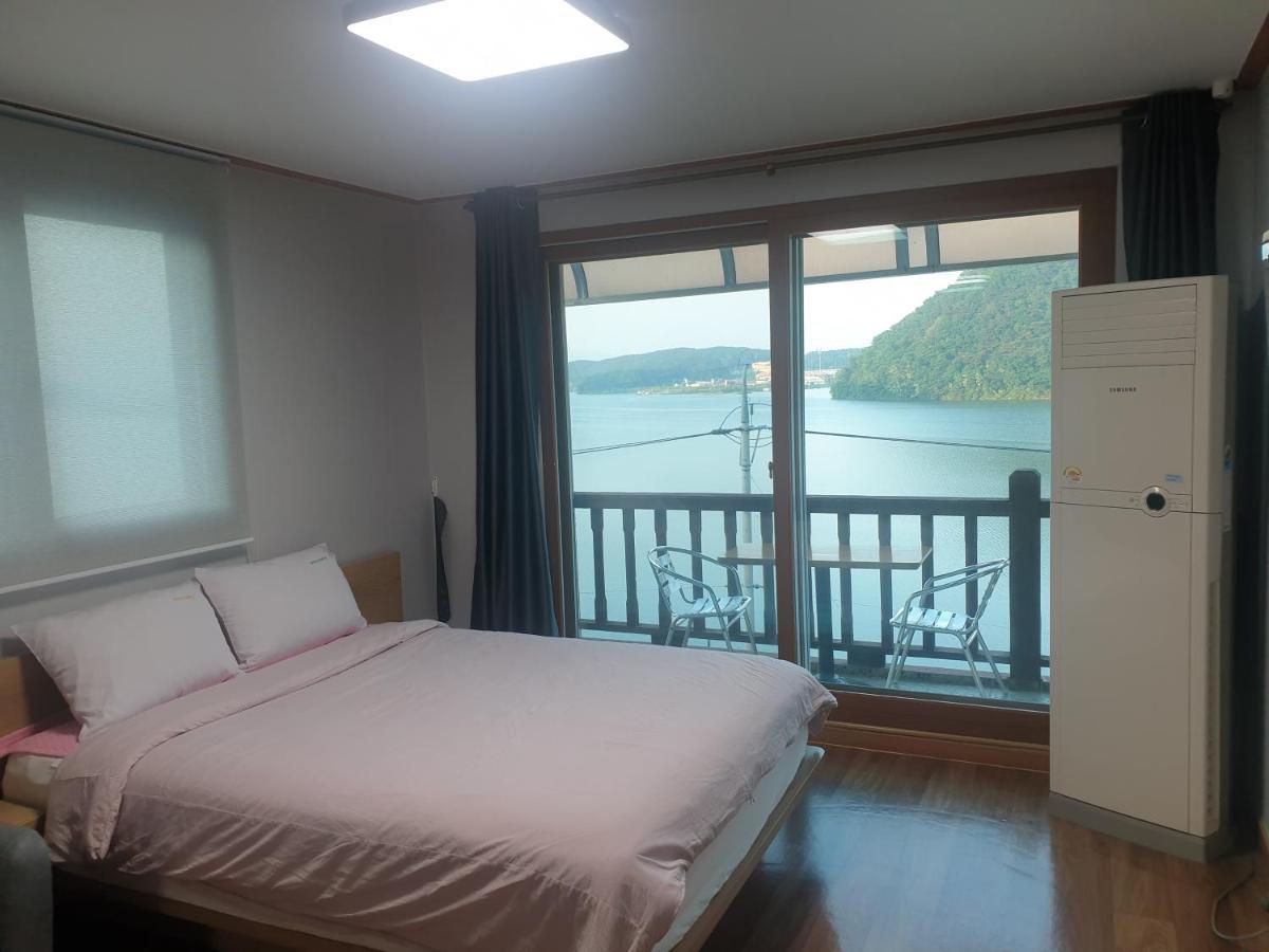 Lahoya Pension Chuncheon Εξωτερικό φωτογραφία