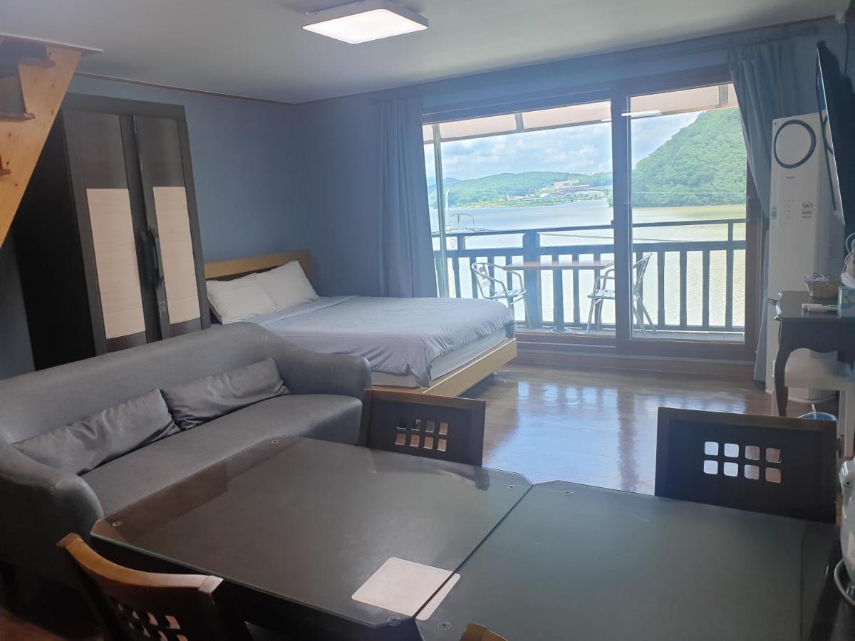 Lahoya Pension Chuncheon Εξωτερικό φωτογραφία