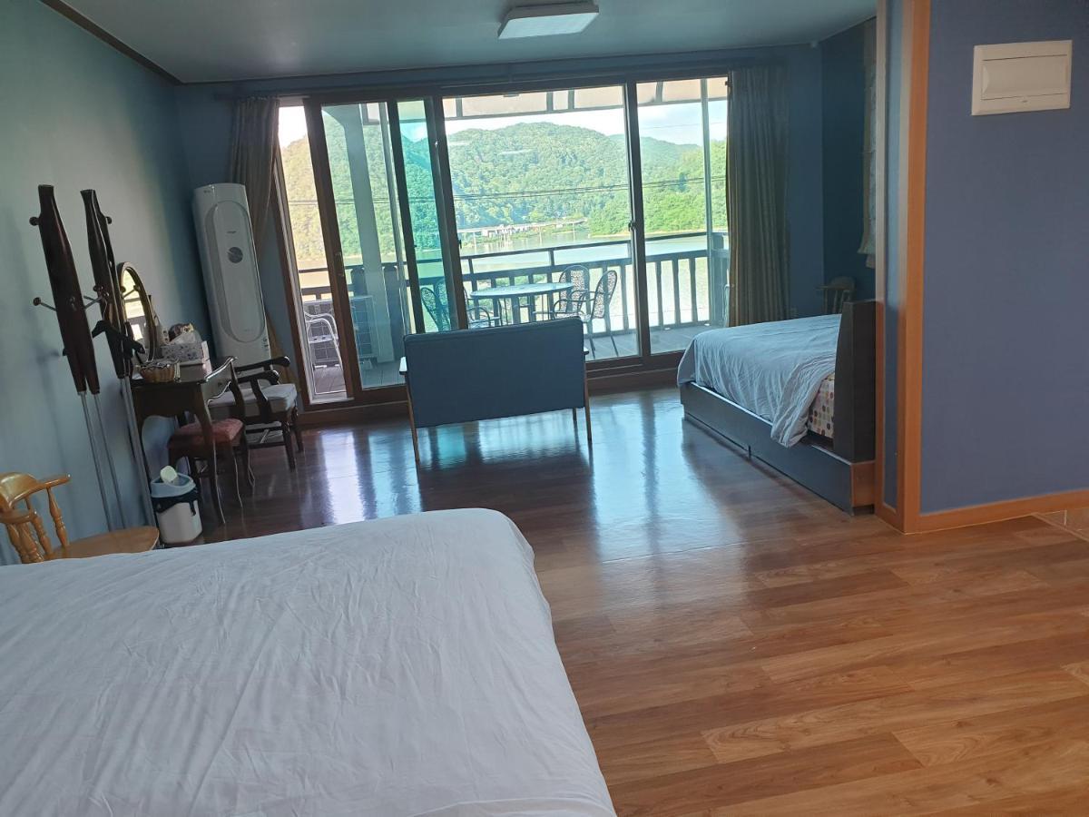 Lahoya Pension Chuncheon Εξωτερικό φωτογραφία