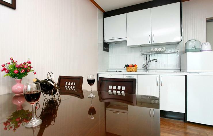 Lahoya Pension Chuncheon Εξωτερικό φωτογραφία
