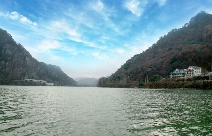 Lahoya Pension Chuncheon Εξωτερικό φωτογραφία