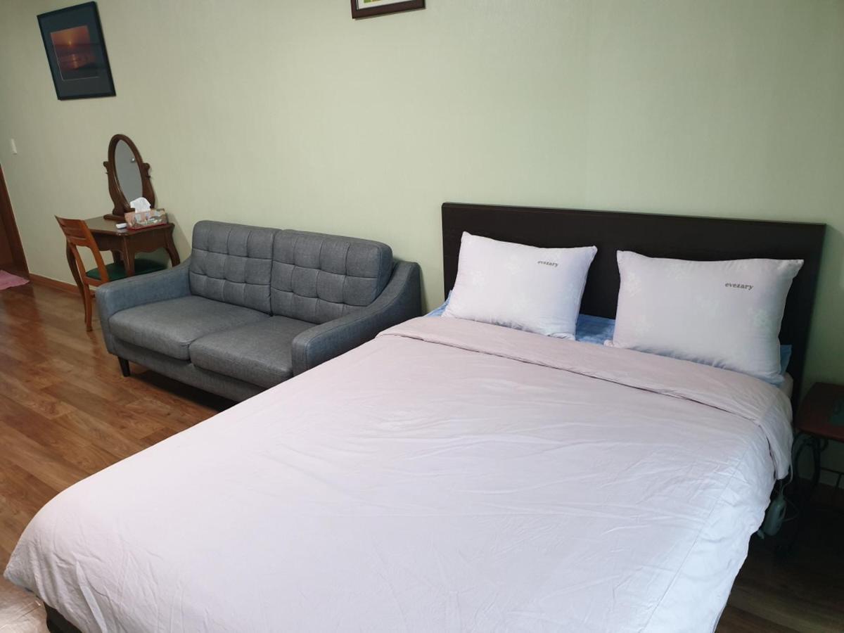 Lahoya Pension Chuncheon Εξωτερικό φωτογραφία